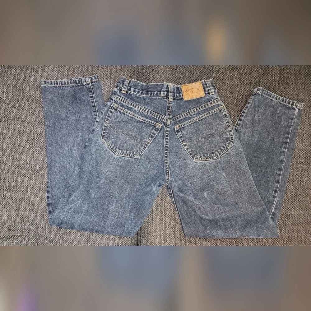 BOYS SIZE 8 TOMMY HILFIGURE JEANS